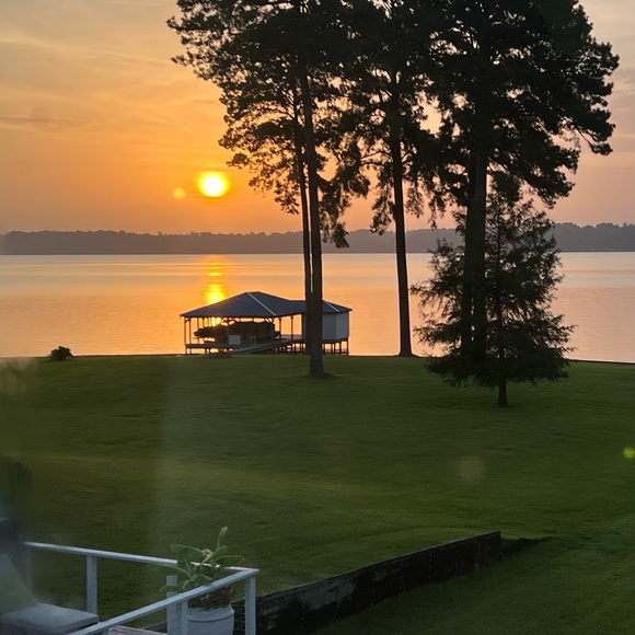 Meet your Posher, - Picture 3 of 11